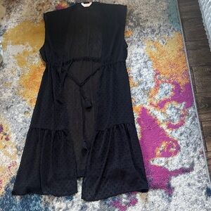 Elegant Black Sleeveless sheer cardigan